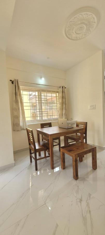 Апартаменти Castle Hsr Sarjapur Road Бенґалуру Екстер'єр фото