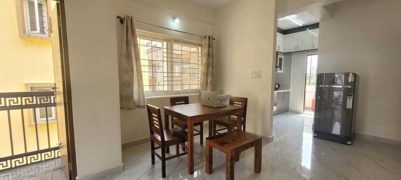 Апартаменти Castle Hsr Sarjapur Road Бенґалуру Екстер'єр фото